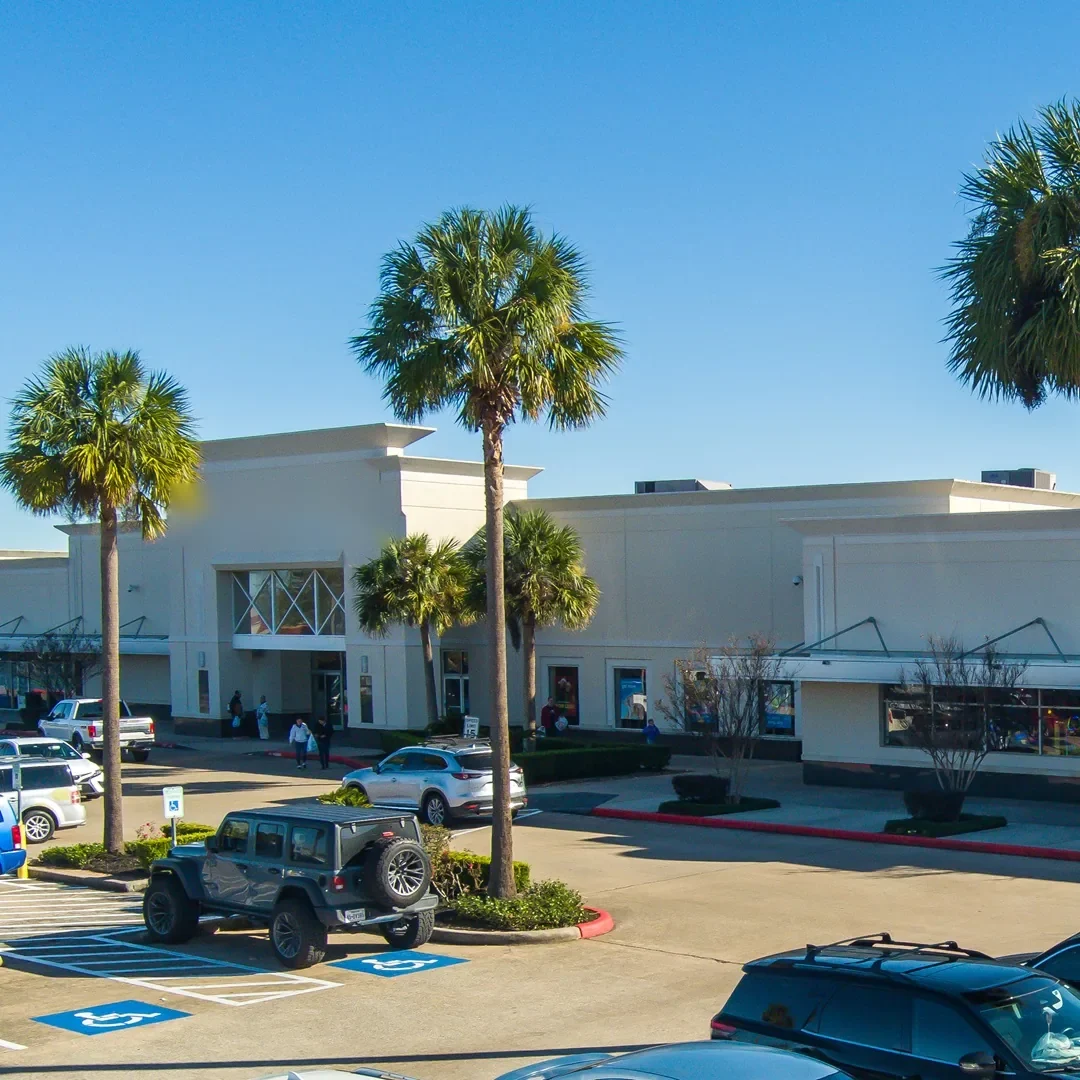 Shopping Center Roofing in Oxnard, CA